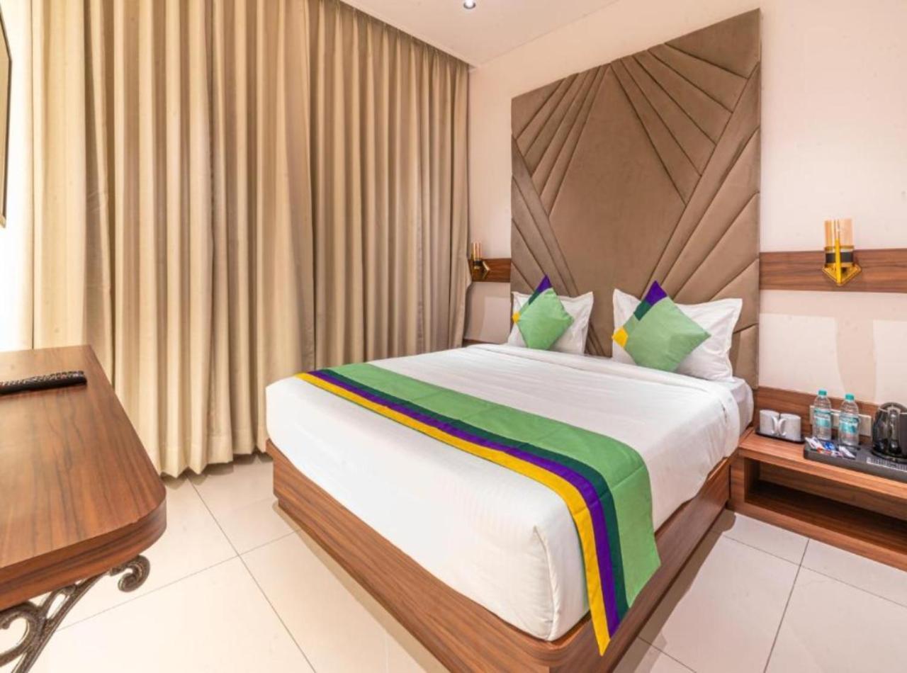 ניו דלהי Hotel Vijaydeep Palace Near Delhi Airport מראה חיצוני תמונה