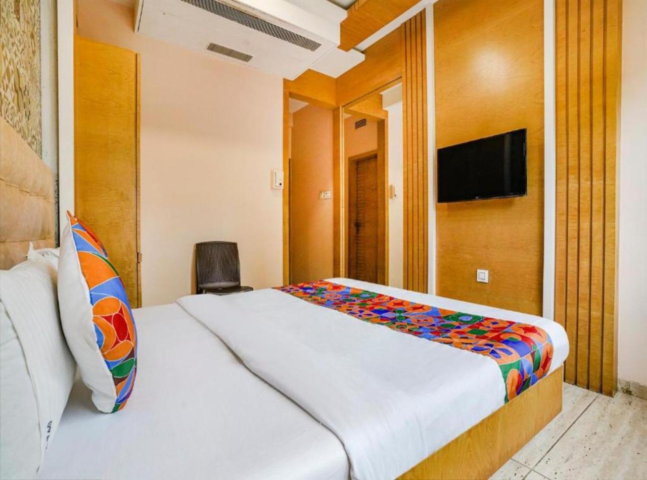 ניו דלהי Hotel Vijaydeep Palace Near Delhi Airport מראה חיצוני תמונה