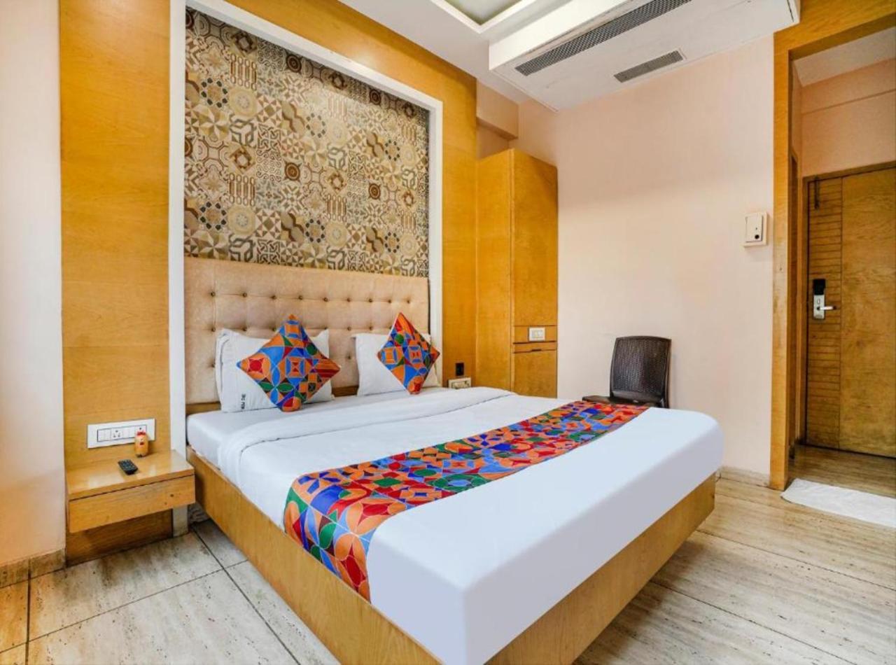 ניו דלהי Hotel Vijaydeep Palace Near Delhi Airport מראה חיצוני תמונה